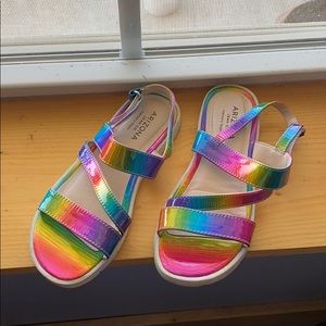 🌈 Girls rainbow sandals size 1 🌈
